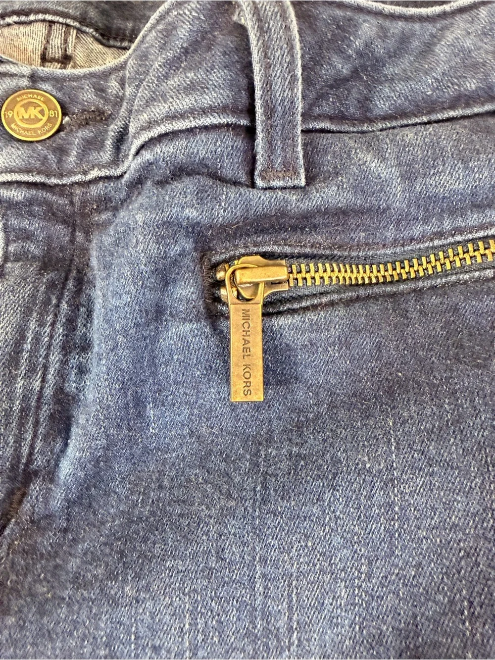 Michael Kors Women’s Dark Blue Skinny Jeans with Zip Accent size 8